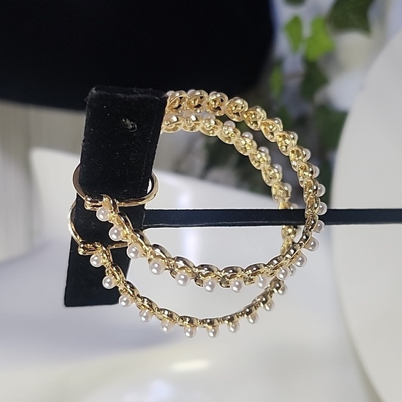 Gold Heart Hoop Link Earrings with Pearls - Picture 3 of 8